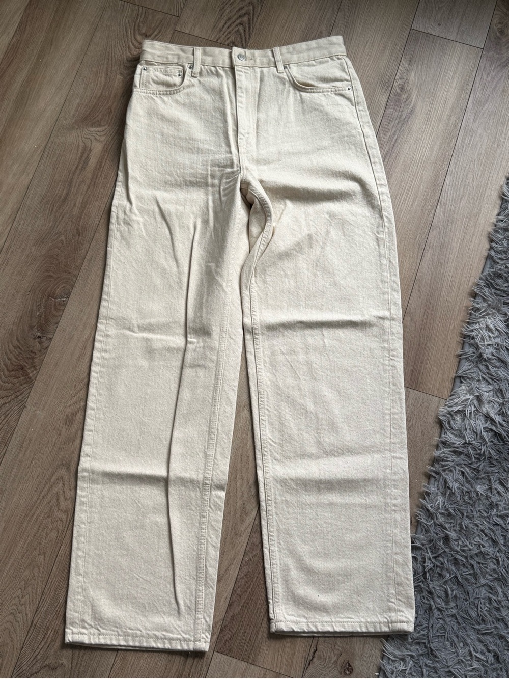 Relaxed High-Rise Women's Jeans in Cream